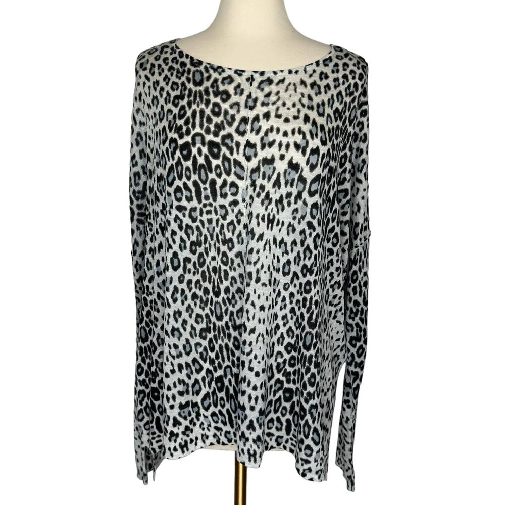 NWT H&M | White & Black Leopard Print Oversized Knit‎ Sweater | Women's Large